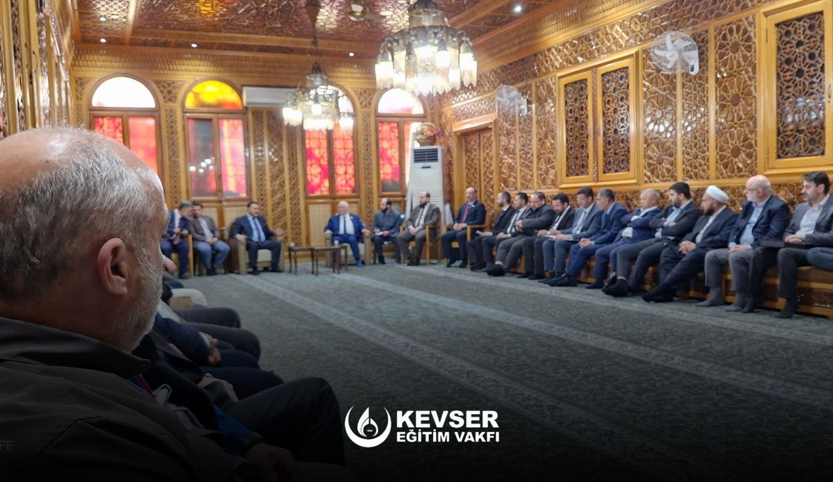 İDSB koordinasyonunda gerçekleştirilen Suriye ziyaretleri kapsamında, vakfımızın başkanı önemli temaslarda bulundu.

Türkiye’nin Halep Başkonsolosu, Türkiye Şam Büyükelçisi, Acil Durum ve Afet Bakanı, Sosyal İşler ve Çalışma Bakanı, Deraa Valisi, Suriye Kalkınma Fonu Başkanı,
