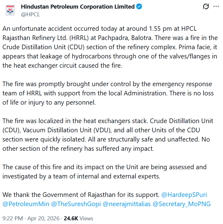 Breaking Info tweet media