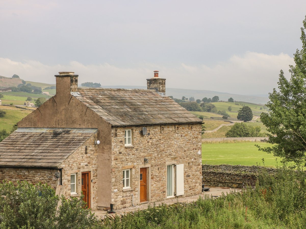 scateringcouk's tweet image. Two bedrooms: 1 x super-king-size bed with freestanding bath and en-suite shower, basin and...

🐾 Dog friendly · 🛁 Hot tub
📍 Middleton In Teesdale, County Durham

selfcatering.co.uk/england/county…

#MiddletonInTeesdale #CountyDurham #DogFriendly #HotTub #HolidayCottage #SelfCatering