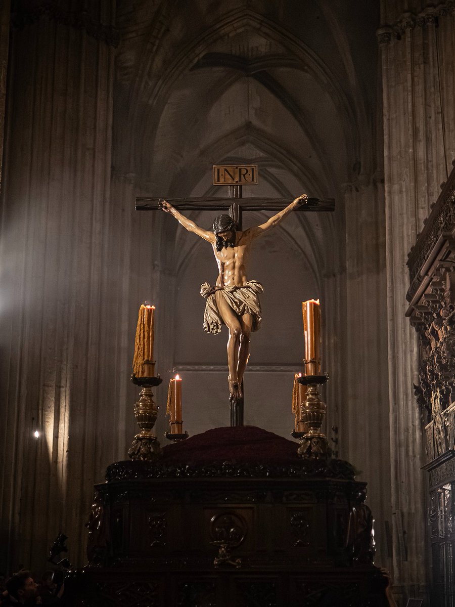 🟣 Hoy es 𝐌𝐚𝐫𝐭𝐞𝐬 𝐝𝐞 𝐇𝐞𝐫𝐦𝐚𝐧𝐝𝐚𝐝.

🤍 "La oración es un movimiento del espíritu, una apertura del corazón". Papa León XIV. 

Hoy encomendamos, una vez más, a nuestros Amantísimos Titulares a todos nuestros hermanos y devotos.

⛪️ Este martes no habrá Misa de