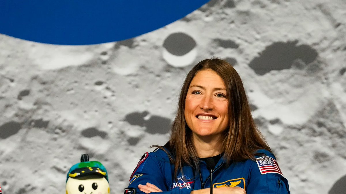 Forbes's tweet photo. What does it take to reach the moon? NASA's Artemis II astronaut Christina Koch shares the three career mantras that shaped her success: https://t.co/IjwPZPf8RE

📸: Houston Chronicle via Getty Images https://t.co/97gDDU7aQS