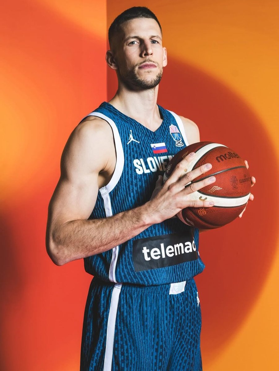 Galatasaray Mct Technic,Aleksej Nikolic'i kadrosuna kattı. Geçen gün bitti dediğim 2. Transfer Nikolic.

İlk olarak <a href="/furkandillice_/">furkan</a> ve <a href="/alphancoskunn/">Alphan Coşkun</a> yazdığı üzere,Galatasaray'ın 2. transferi Aleksej Nikolic oldu.