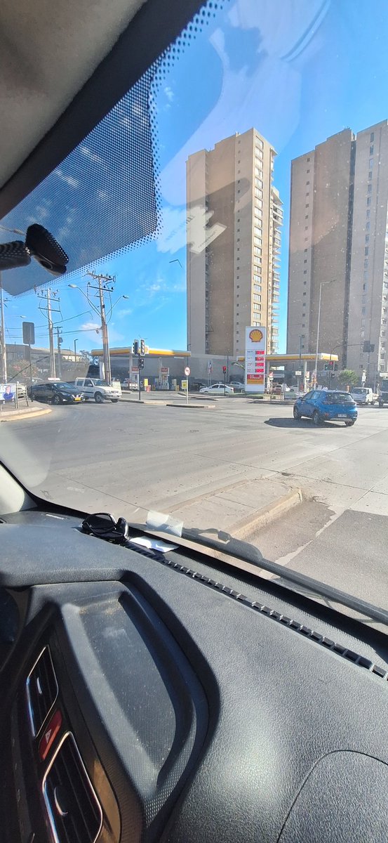 Semaforos sin la sombrilla, no se cen las luces con el sol #municipalidadantofagasta