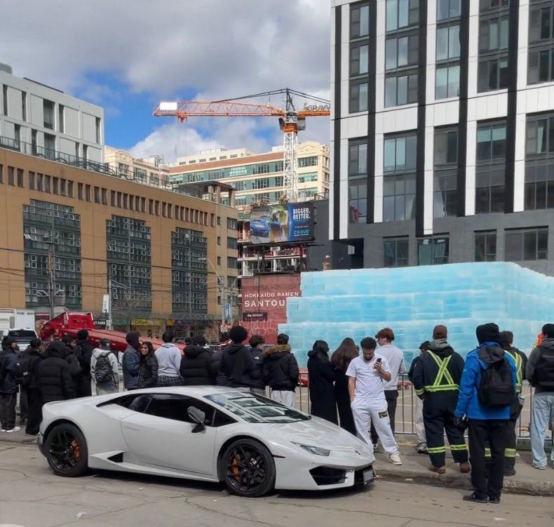 Talk of the Charts tweet media