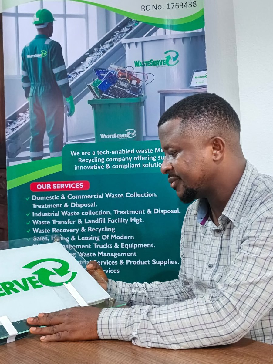 SirDumka's tweet photo. If you have any condemned electronics or electrical appliances cluttering up your home or office, don't trash them—give them to wasteServe for proper recycling.

DM me to declutter your space today! ♻️
Port Harcourt, Rivers State, Nigeria. https://t.co/Qur0Uw90sb
