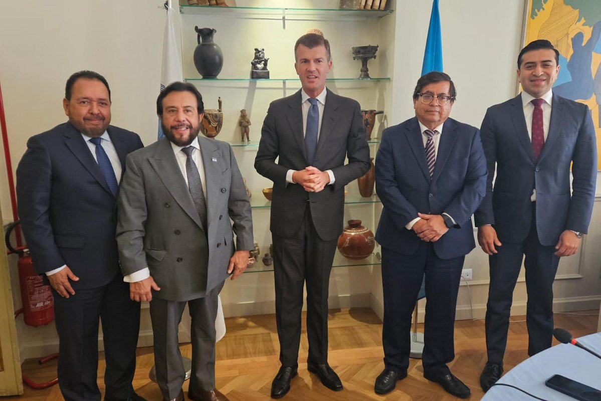 Vicepresidencia de la República de El Salvador tweet media
