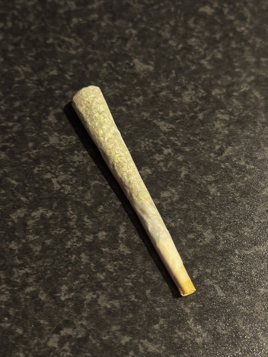 hosmad0110's tweet image. happy #420 😇