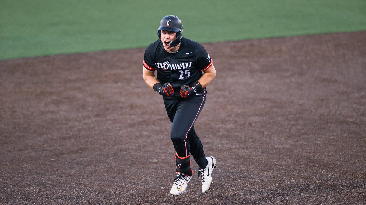CollegeBSBShow's tweet image. D1 College Baseball Home Run Leaders 4/20💣

24 - Tague Davis @LouisvilleBSB
23 - Landon Hairston @ASU_Baseball
23 - Quinton Coats @GoBearcatsBASE
21 - Kollin Ritchie @OSUBaseball 
20 - Daniel Jackson @BaseballUGA
19 - Tristan Bissetta @OleMissBSB
19 - Hunter Ray @FDUKnightsBase