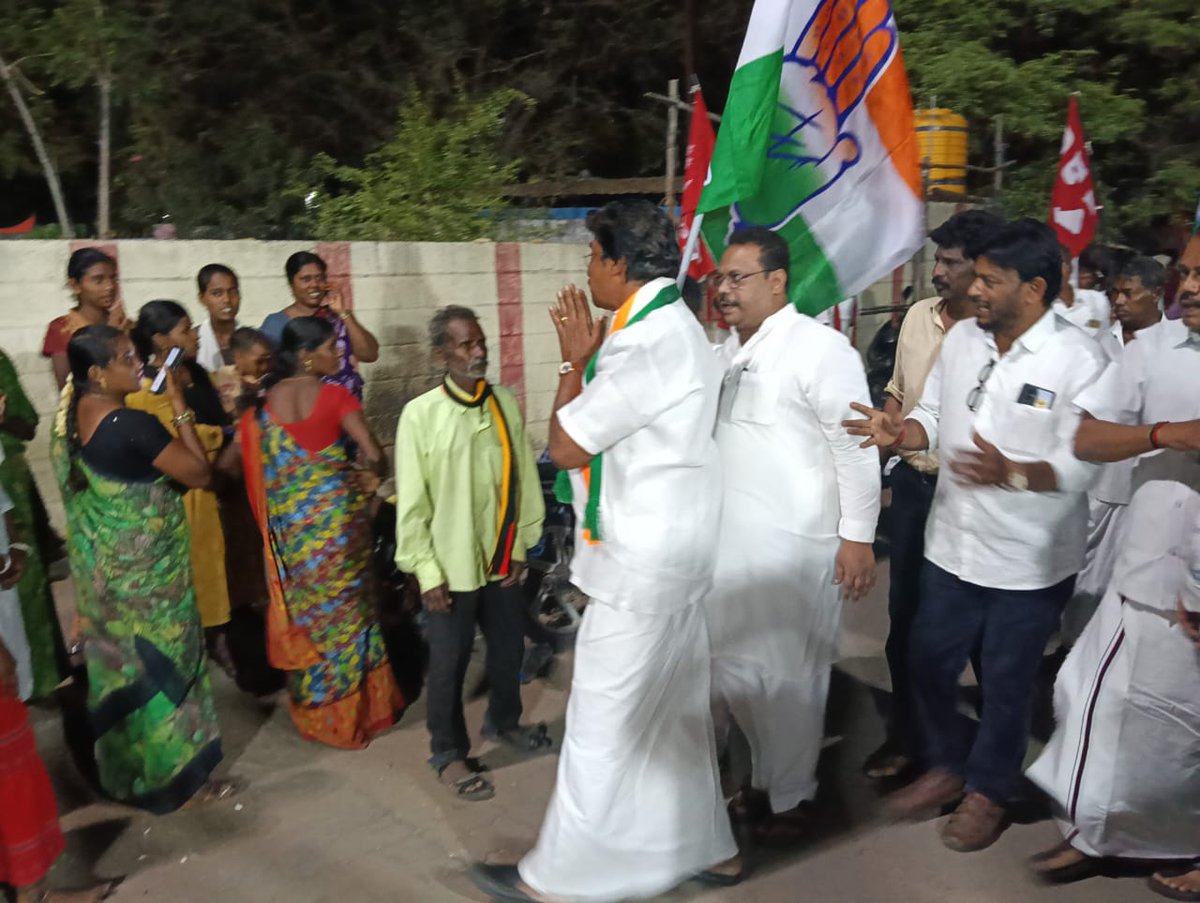 karthick_INC's tweet image. Joined an energetic roadshow in  Krishnagiri  Assembly addressed by Shri @DKShivakumar campaigning for Congress candidate @DrAChellaKumar Dr A. Chellakumar.

Tamil Nadu’s model of social justice and welfare has transformed lives. I request the people of #Krishnagiri to stand with