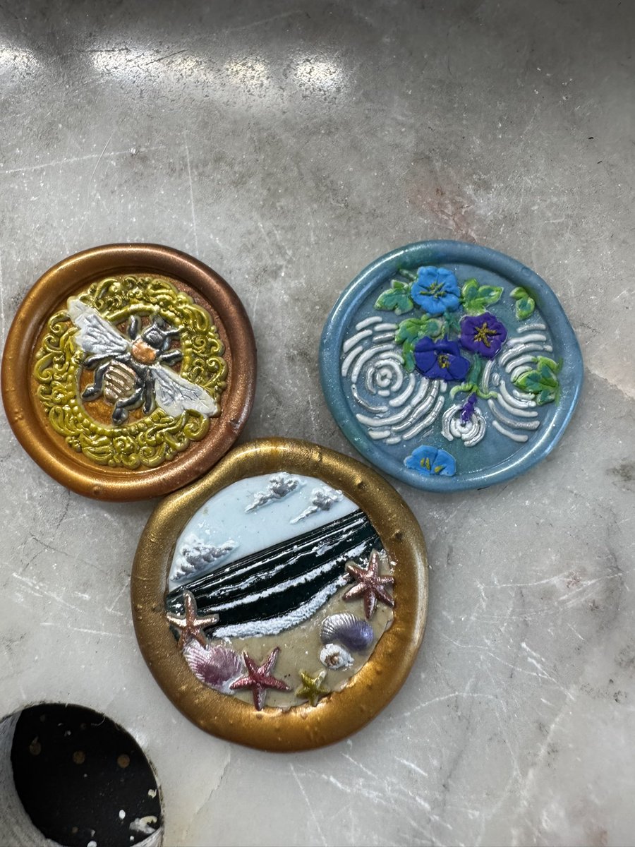 Major_Murk's tweet image. Magnets for a friend as a get well present. 😊 #waxseal #wax #seal #stamp #sealingwax #create #art #getwellsoon