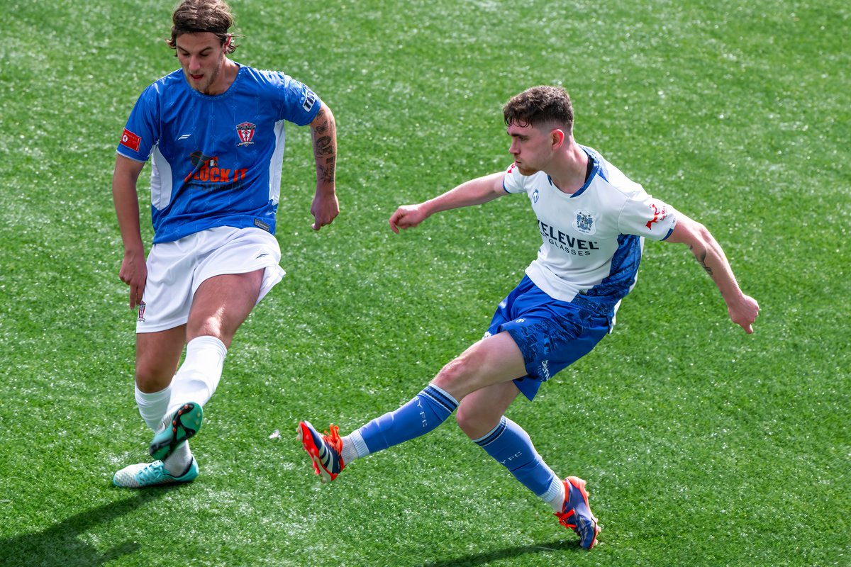 GomboczSteve's tweet image. Some player action shots taken during the game Bury v Witton Albion on 18/4/26. The team played well. #BuryFC #PartOfIt @whitebluearmy
@buryfcofficial #bfc140 #shakers