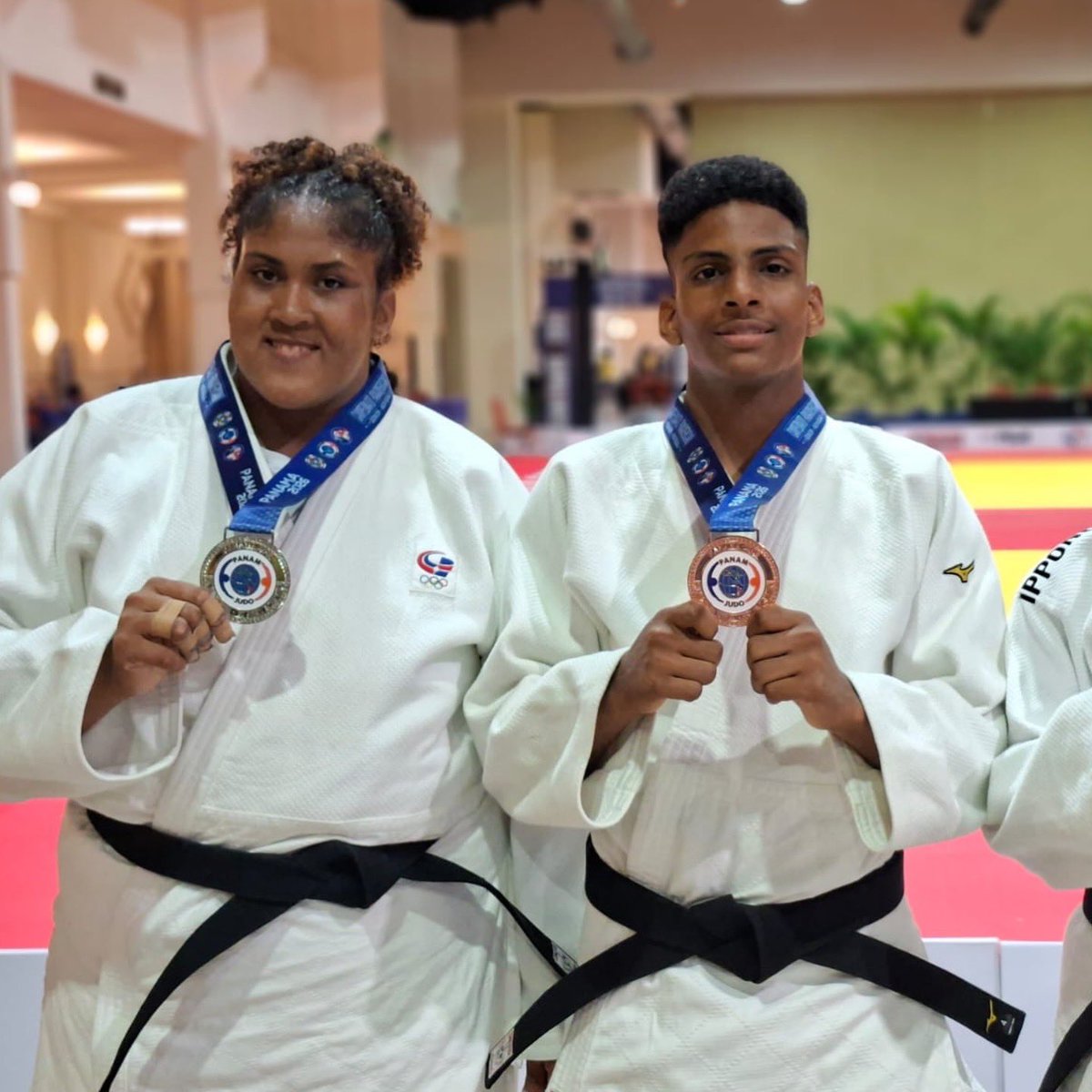 CRESOrd's tweet photo. 🇩🇴🥋 El seleccionado superior de judo de RD cierra el Panamericano Senior en Panamá 2026 con notable participación CRESO:

🥇 Robert Florentino (-90 kg)
🥈 Moira Morillo (+78 kg)
🥈 Medickson del Orbe (-81 kg)
🥉 Ana Rosa (-57 kg)

#SomosCRESO #SantoDomingo2026 https://t.co/lM3ZuyXYjs
