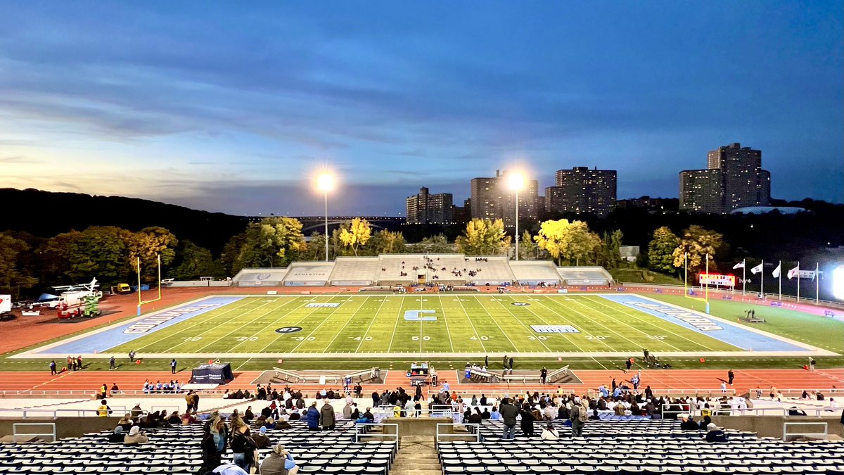 College Football Campus Tour tweet media