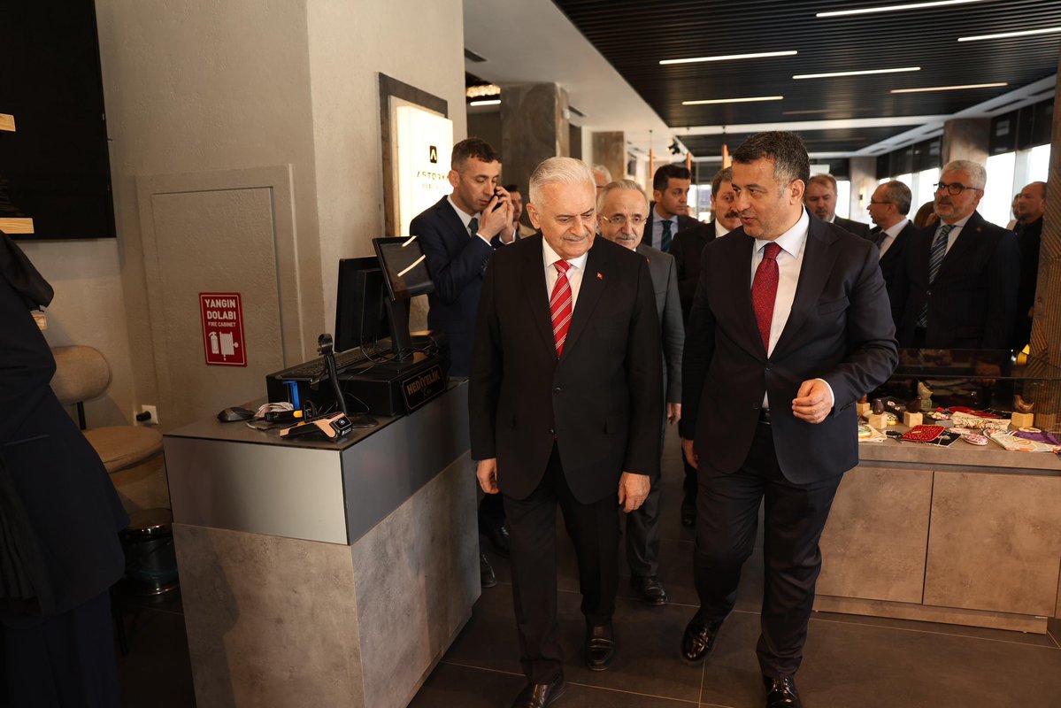 Binali Yıldırım tweet media