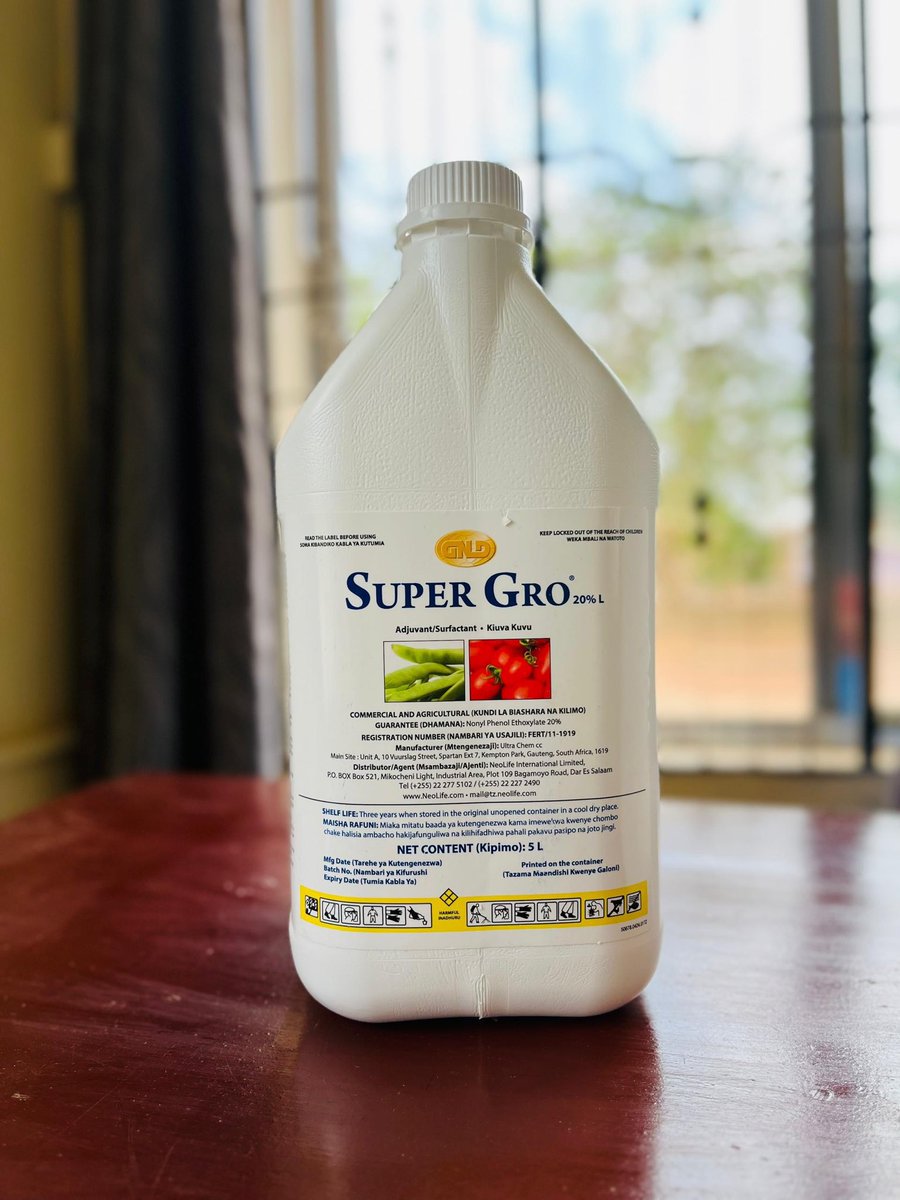 Naava0211Ma's tweet photo. Super Gro:hii ni kwa ajili ya kuongeza uzito wa mazao,kupunguza gharama za Kilimo,wingi wa mazao piah kuongeza unyevu katika ardhi https://t.co/RsEues2zyA
