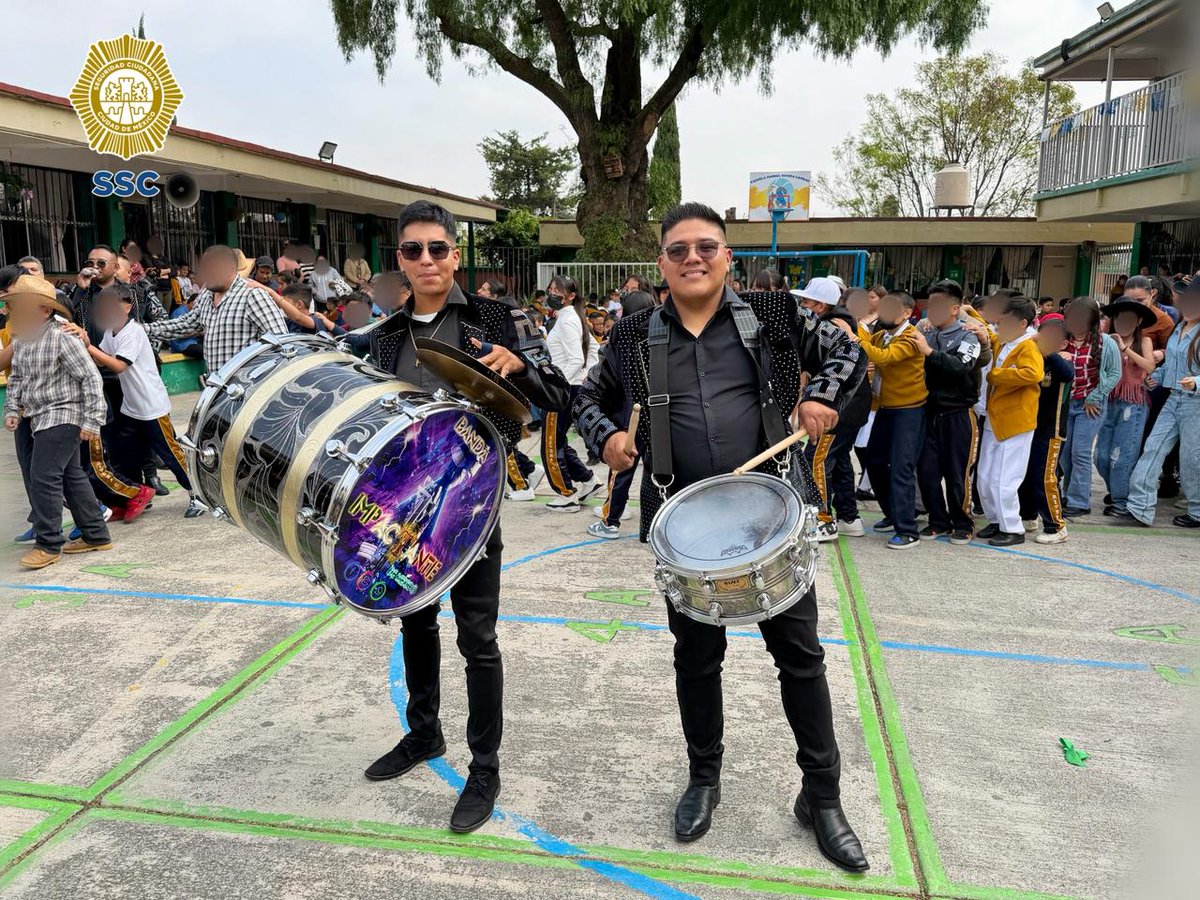 PBI_SSC's tweet image. En la @Alc_Iztapalapa, la #BandaLaImpactante de la #PBI de la @SSC_CDMX se presentó en la Primaria “Manuel Rivera Cambas”, en donde puso a bailar a las y los estudiantes al ritmo de la música regional mexicana.

Con estas acciones, la #PBI refrenda su compromiso de fortalecer la