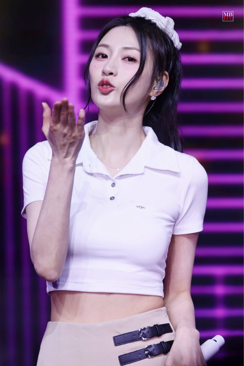 Mostbeautifulhayoung tweet media