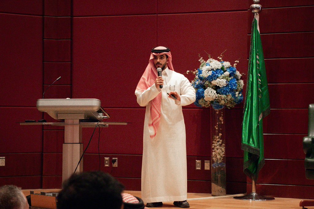 تمت إقامة جلسة حوارية بعنوان

“ما بعد التصميم: جانب المخاطر في المشاريع” بالشراكة مع لجنة إدارة المخاطر.

ناقشت الجلسة إدارة المخاطر من منظور هندسي وإداري عبر مراحل المشروع.

شكرًا لضيوفنا والحضور.

يرحب النادي بالشراكات الأكاديمية والمهنية.