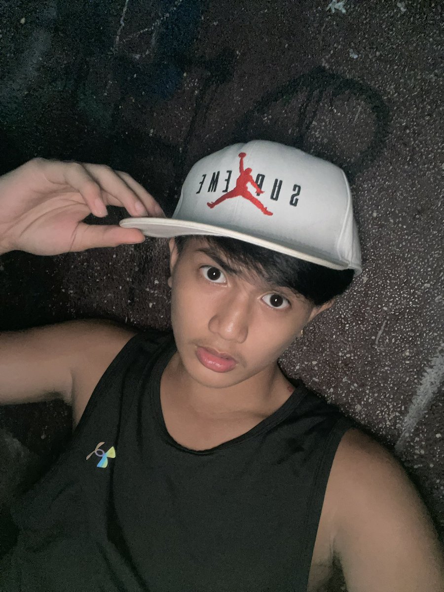 youronlyjayy. tweet media