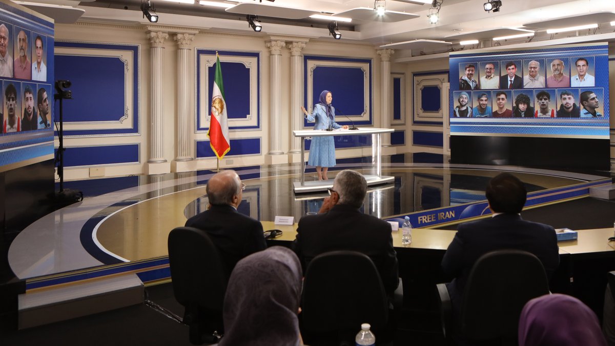 Maryam_Rajavi_F's tweet image. Les vestiges de la monarchie ne constituent pas un enjeu d'avenir pour l'Iran, ni un concurrent pour le Conseil national de la résistance, mais bien un enjeu actuel qui entrave la lutte pour le renversement du régime. C'est pourquoi la formation du camp du peuple « ni chah ni