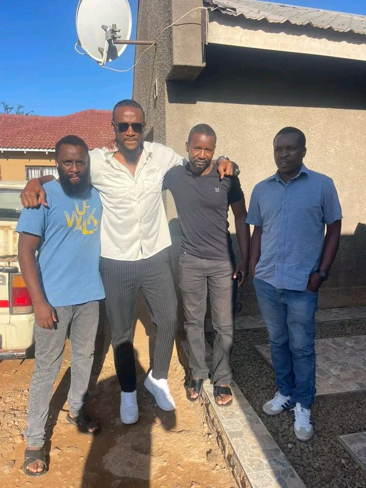 Dandaro Online tweet media