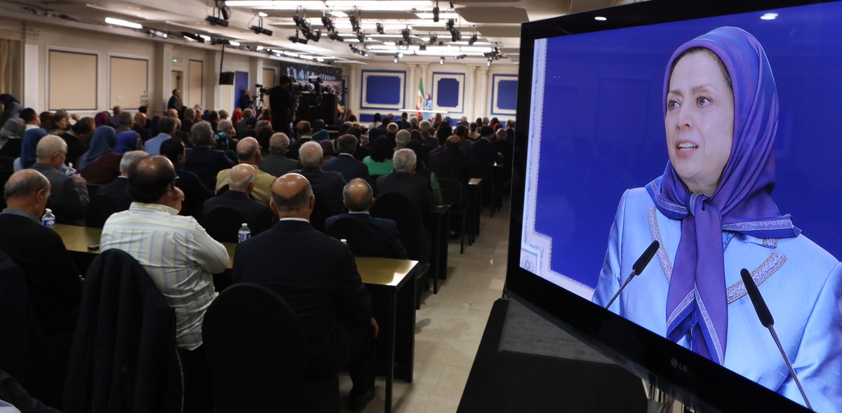 Maryam_Rajavi_A's tweet image. إلى الأمام نحو جمهورية ديمقراطية
جبهة 'لا لنظام الشاه ولا لنظام الملالي' شرط ضروري لإسقاط النظام الكهنوتي

نحن أمامنا أفق تتحول فيه إيران، من خلال إسقاط نظام الإرهاب الحاكم باسم الدين في إيران على يد الشعب والمقاومة المنظمة، إلى بؤرة للسلام والاستقرار في المنطقة. وهو نفس الأفق