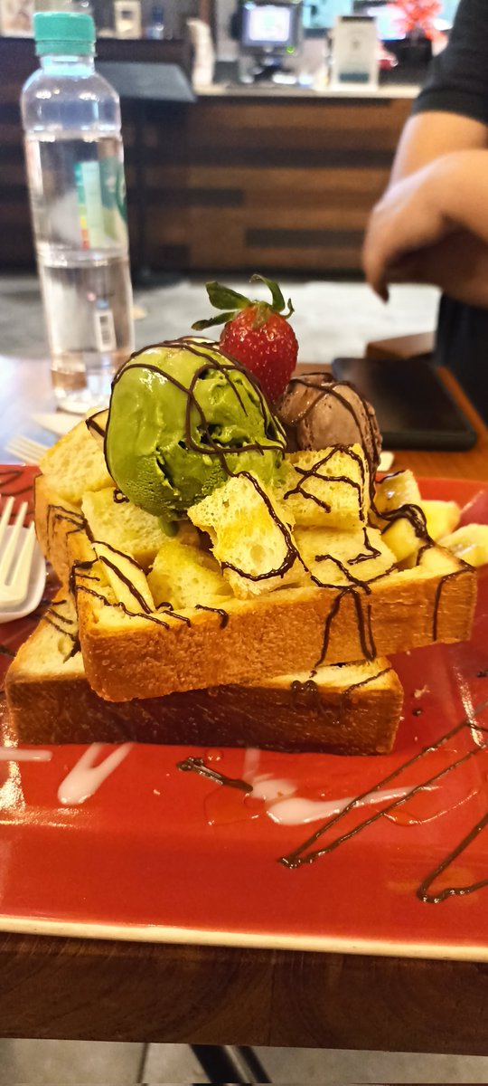 𝐈𝐛 tweet media