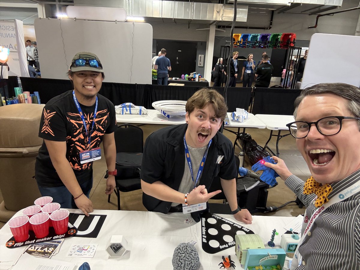 ShawnHymel's tweet image. I don’t do a lot of mechanical stuff, but it was great seeing the fun inventions at #RMRRF yesterday! Also got to see some friends and make new ones ❤️ #3Dprinting