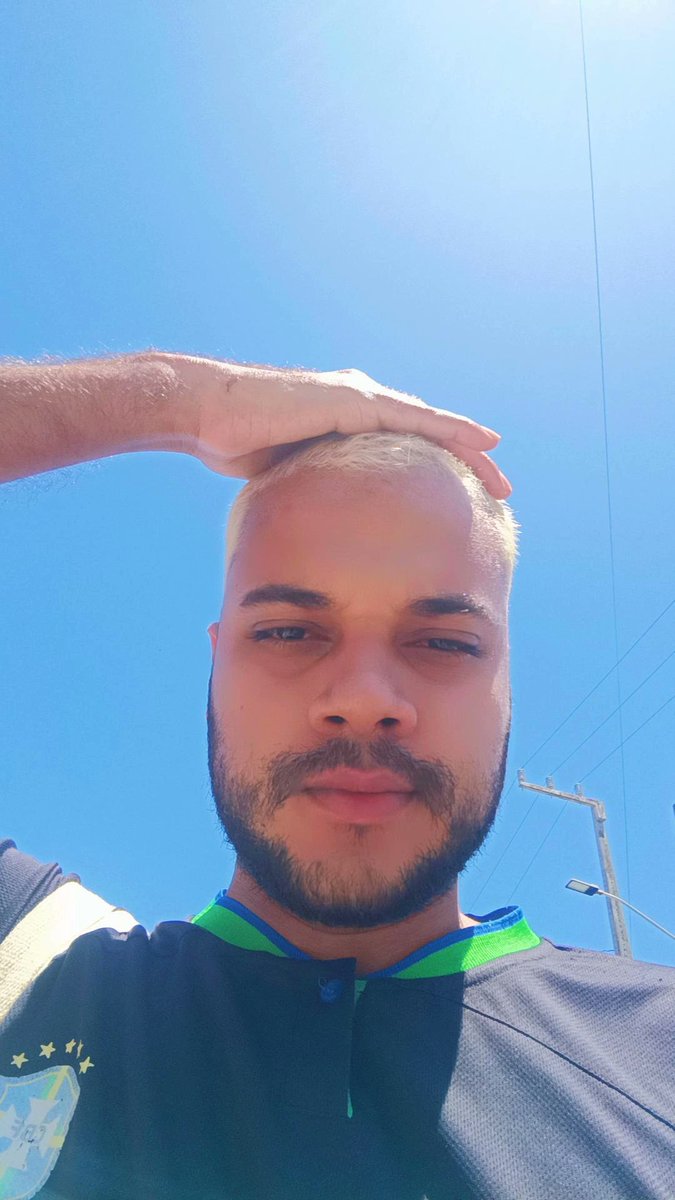solarempeixes's tweet photo. Saudades desse cabelinho https://t.co/FpjgDkHzhN