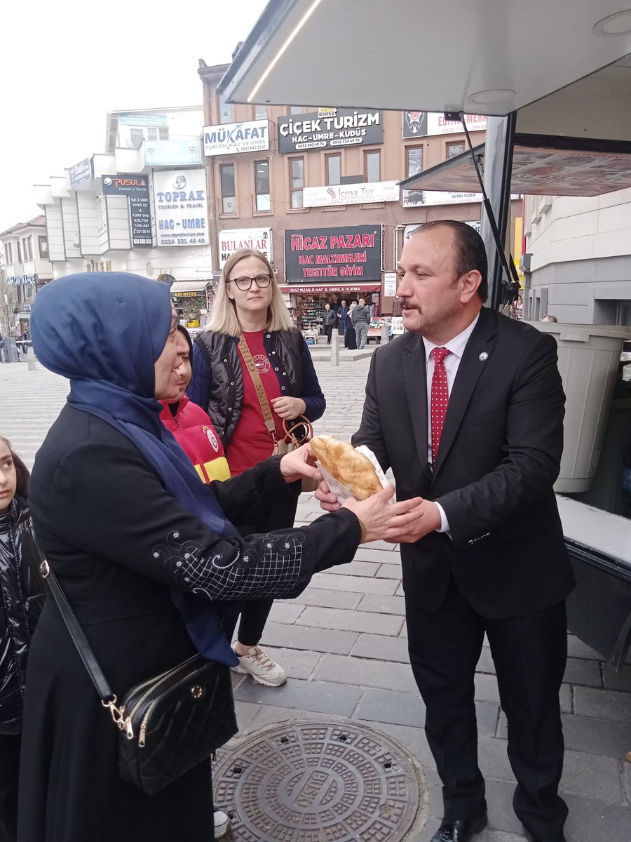 Nilüfer Aslantekin tweet media