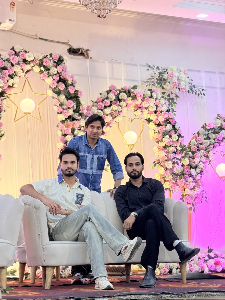 ShakibHusainn's tweet image. #brother #bhai