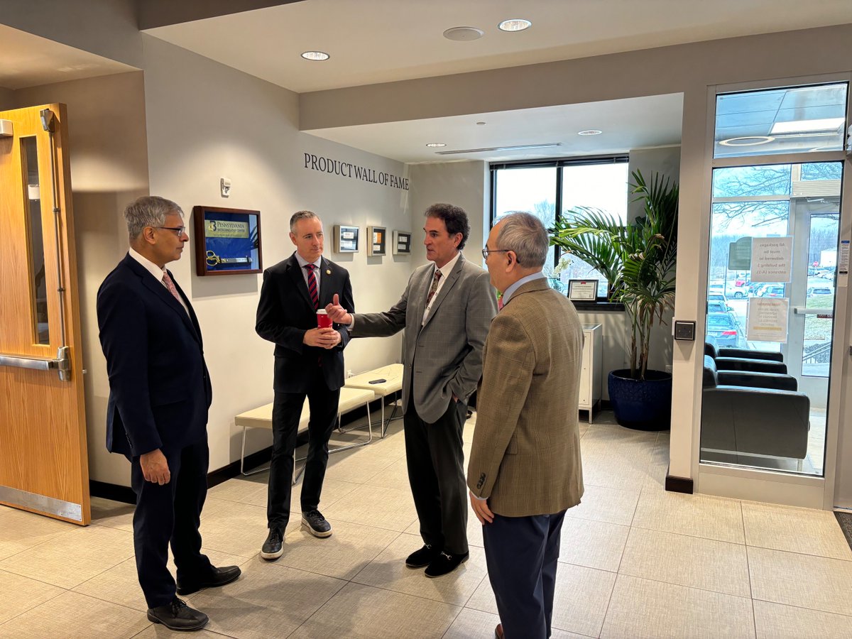 BiotechnologyPa's tweet image. We were proud to host #NIH Director Dr. Jay Bhattacharya at the #PABC. 🧬
🌟 “I am grateful to the teams across PABC, the Hepatitis B Foundation, and the BSBI for their leadership and vision.” - Rep. Brian Fitzpatrick
🔗  hepb.org/news-and-event…
#Biotech #Innovation #PublicHealth