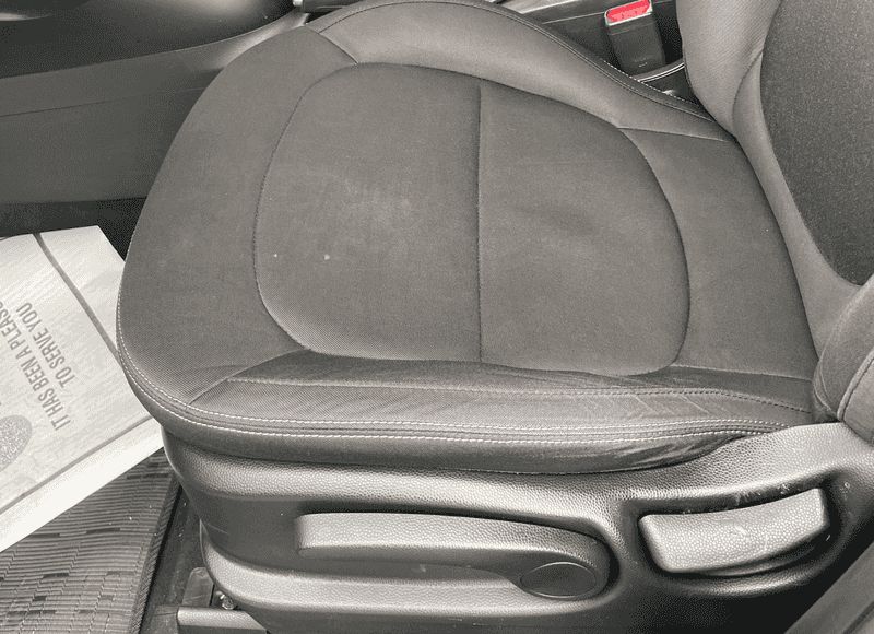 southernImport's tweet image. 🚨 FRESH ARRIVAL! 🚨
2017 Kia Soul Base

✨ Excellent Fuel Efficiency
✨ Touchscreen &amp;amp; Backup Camera
✨ Spacious Hatchback Design

🔥 Just $8,950 Cash or In-House Financing with as low as $2,500 DOWN! Drive it today! 👇
buff.ly/Gmbao4f
#KiaSoul #JacksonMS #BHPH