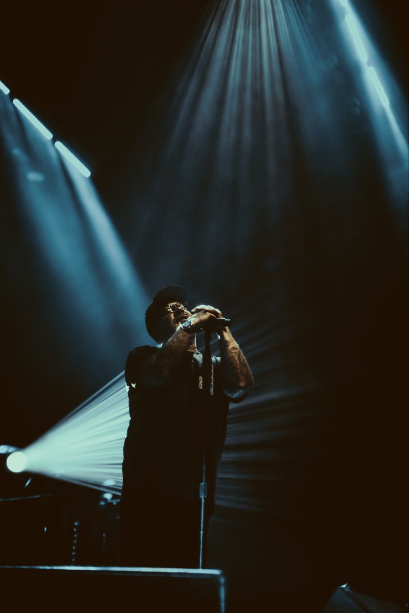 Staind tweet media
