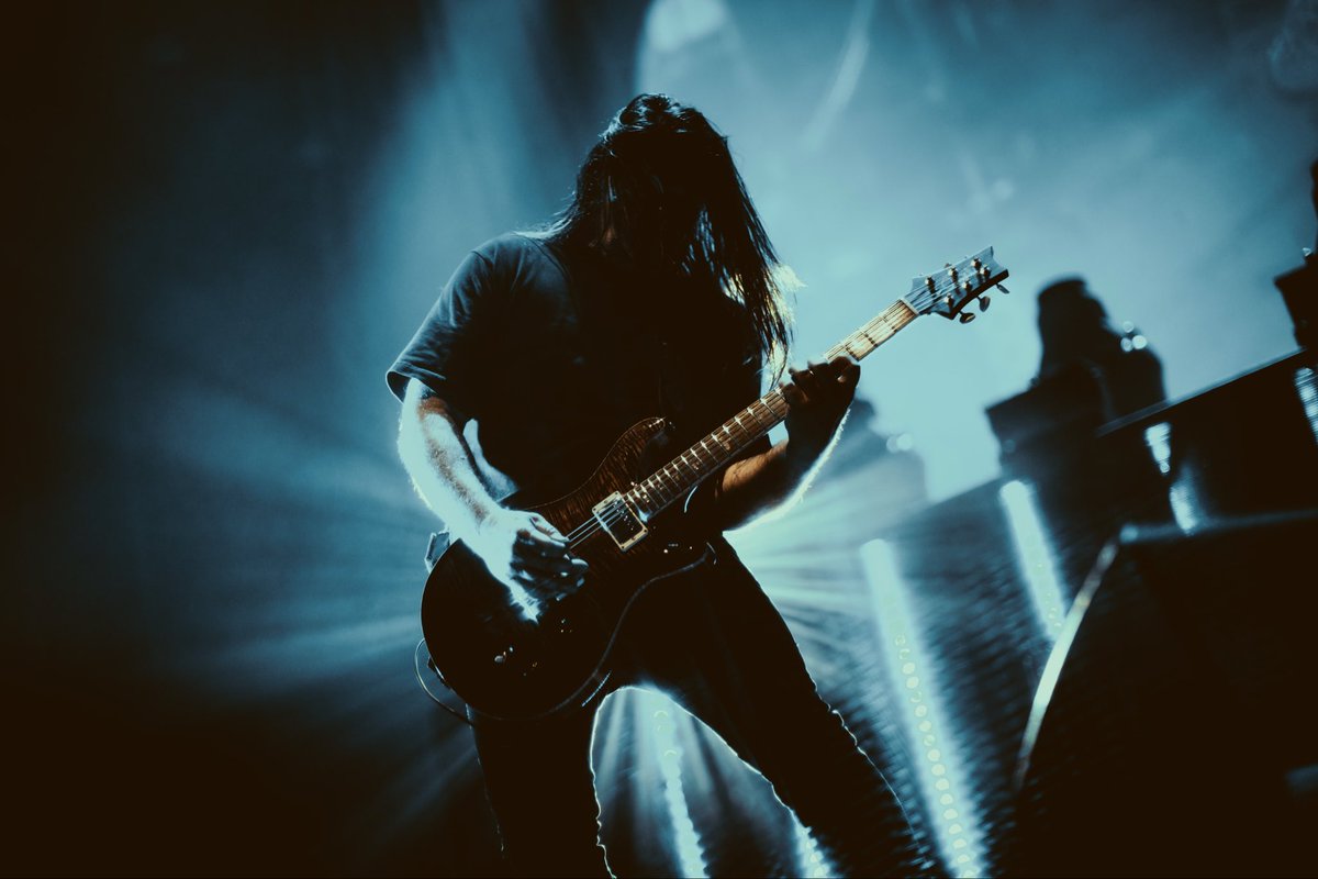 Staind tweet media