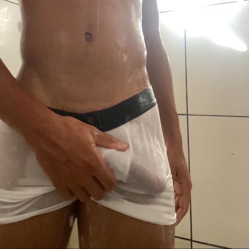 TMisterioso_'s tweet photo. Venha conferir eu tomando banho 

https://t.co/sScn9VvNyw https://t.co/iAxBJsQbbe