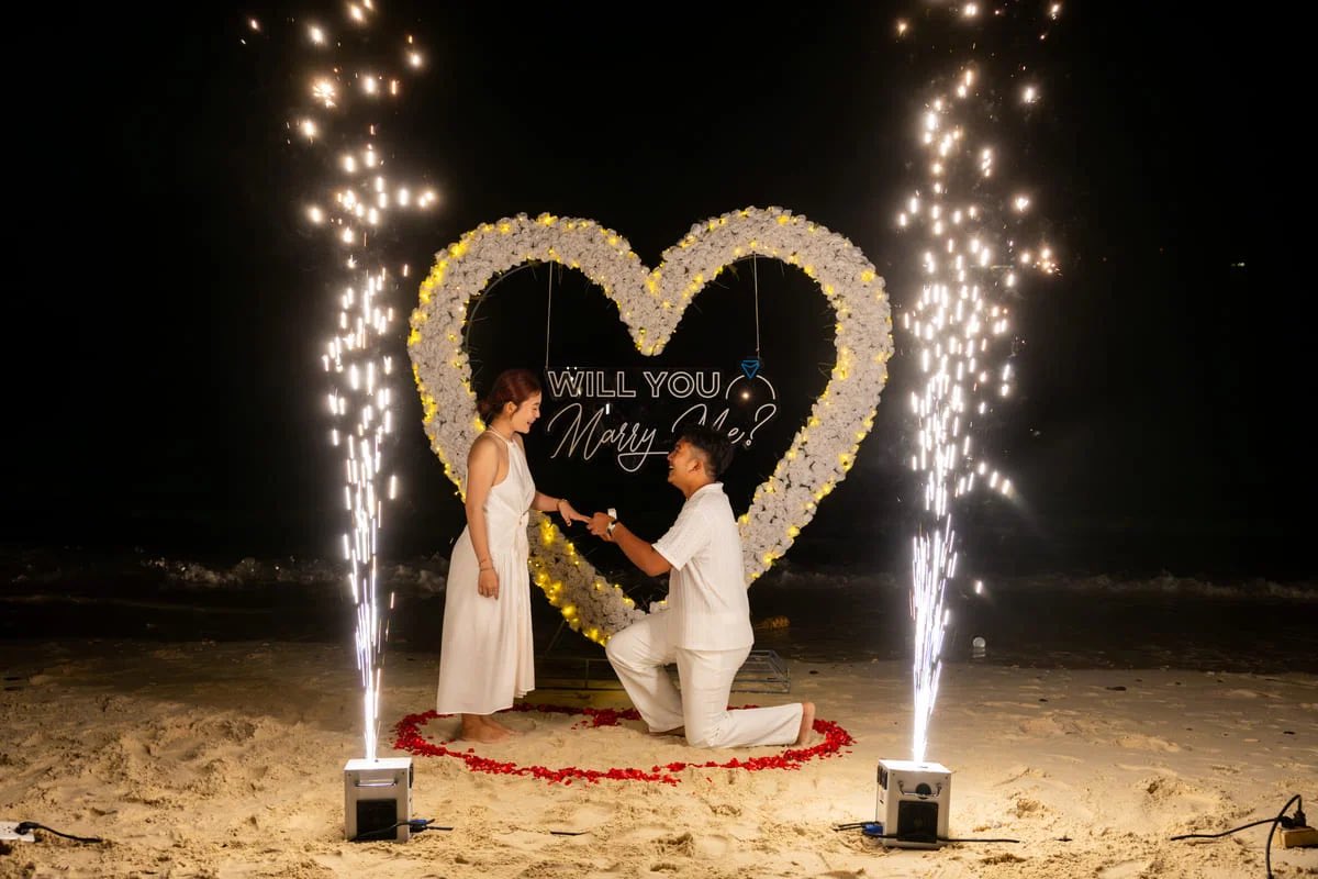 phukettravel25's tweet image. Sunset + Dinner + Ocean views = perfection 🌅💞

Experience a romantic Coral Island sunset dinner with Phuket Travel Store 🥂

Perfect for couples &amp;amp; special moments ❤️

👉 phukettravelstore.com/tour/romantic-…

#Phuket #RomanticTravel #SunsetDinner