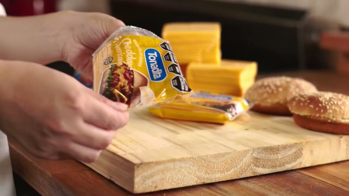 Punto a Punto tweet media