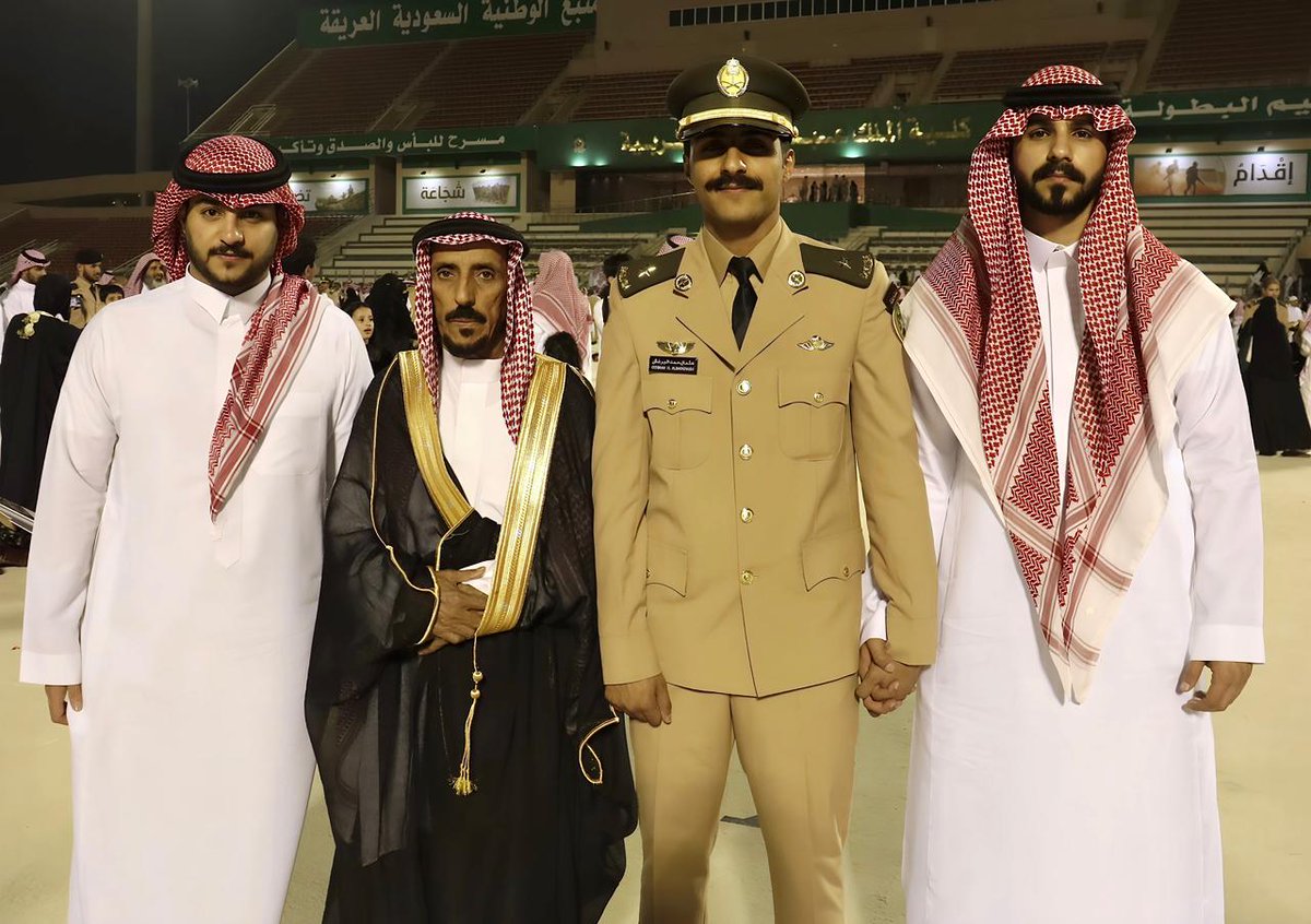 أسرة ال برغش tweet media