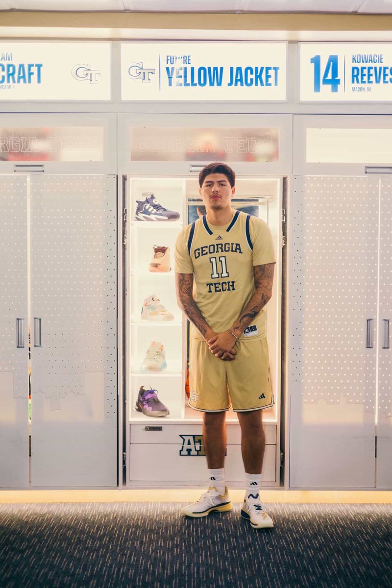 mexbasquet's tweet image. #MexBasquet 🇲🇽🏀 ¡Victor Valdés llega a @GTMBB!

Recordemos que estaba en Troy, donde era uno de los mejores jugadores del equipo, pero para la temporada que viene, que es su última en la #NCAA, decidió cambiar de aires para buscar consolidarse y poder entrar al Draft  @NBA 2027.