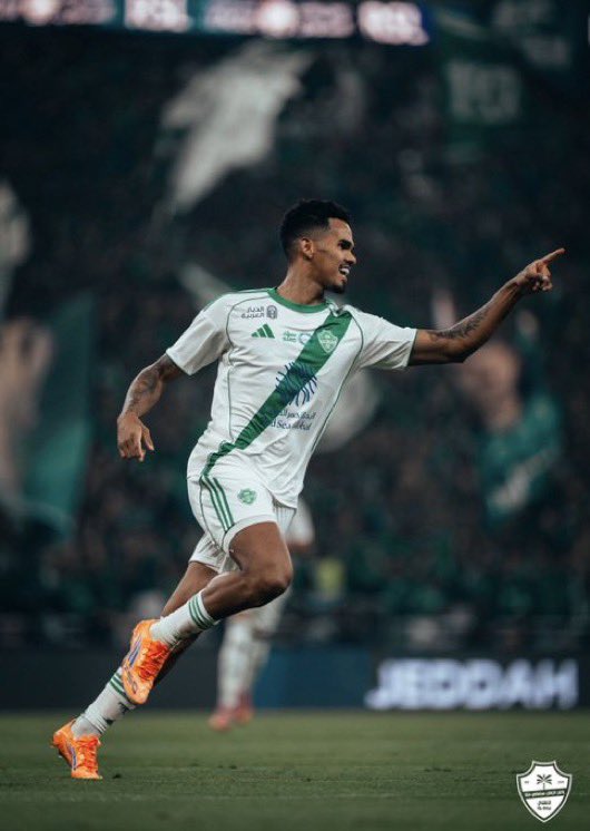 صـالـح tweet media