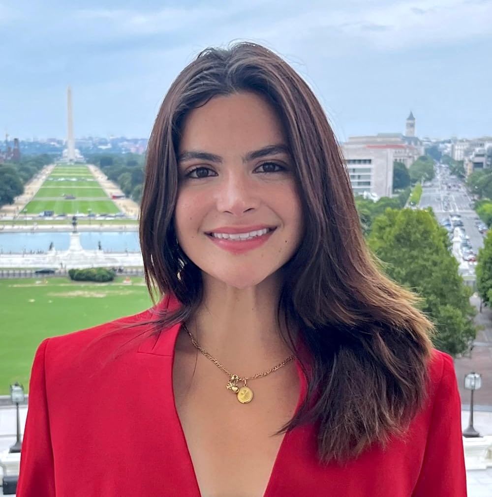 Lee Patriot Hood tweet media