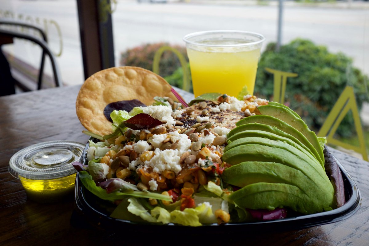 cookstortas's tweet photo. Experience the burst of flavors with our popular Mexican Salad! 🥗 Packed with grilled cheese, sweet corn salsa, avocado and more. It's a delight in every bite. 😋 #HealthyEating #CooksTortasLove 🍴 https://t.co/n6PXMALjMl