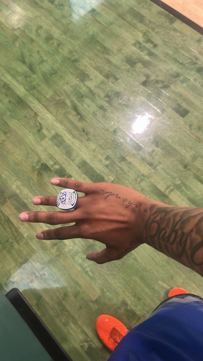 grinddaily10_'s tweet image. A few clips from my aau weekend 4-0 great games #agtg #aau #co2027