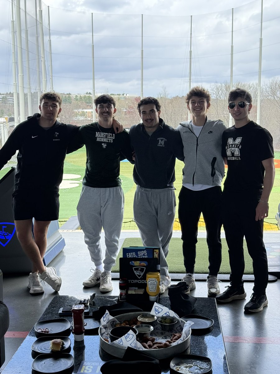 MHSHornetBASEBL's tweet photo. The Hornets took a quick break from baseball today to take up some @Topgolf. Thank you to everyone who donated to our fundraiser to help make this happen!! 

🐝 ⚾️ ⛳️ https://t.co/3qQa2YelQf