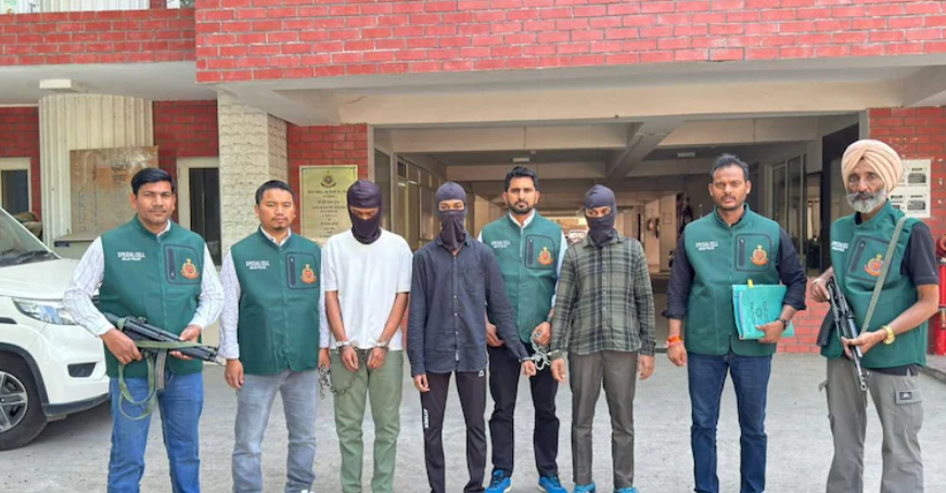 TracTerrorism's tweet image. Delhi Police Special Cell Have Arrested Four Individuals Allegedly Planning Multiple Attacks and Recovered a Remote-Controlled (RC) Toy Car Along With an Improvised Explosive Device (#IED), in New Delhi, #India 
Read more: trackingterrorism.org/chatter/delhi-…