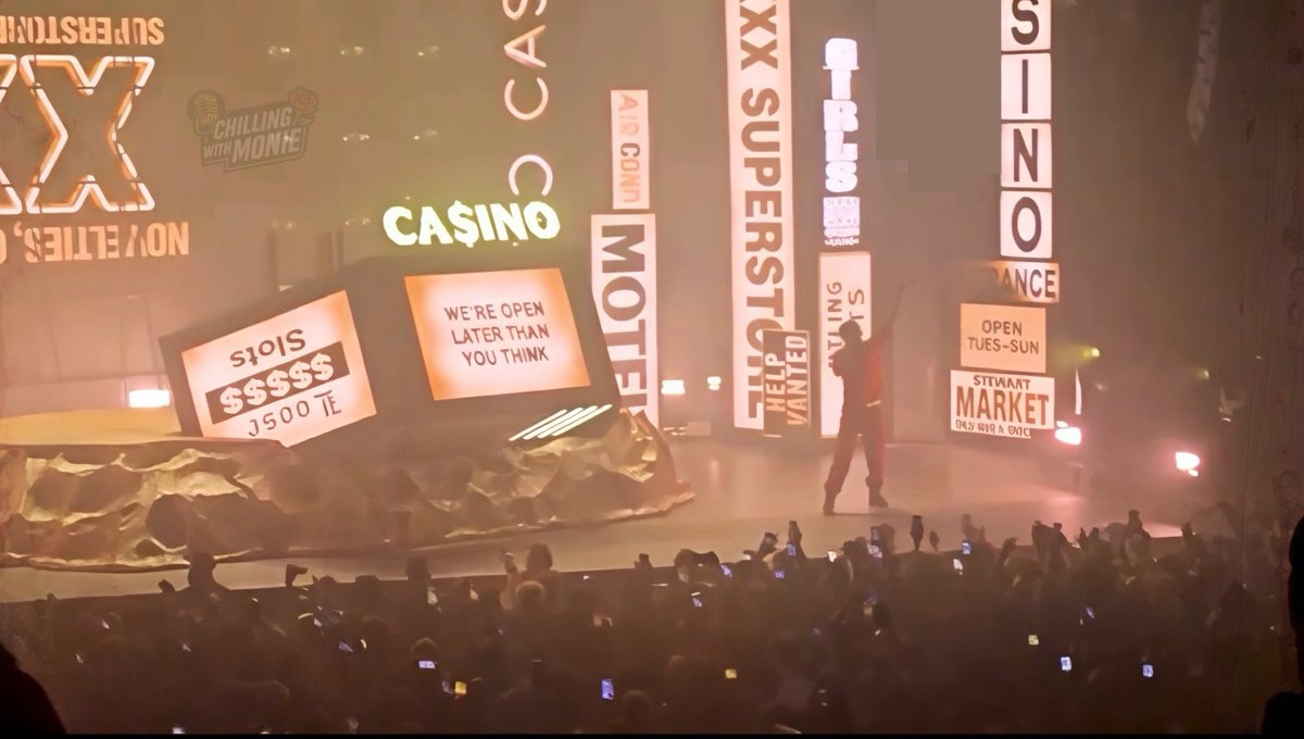 CHILLING WITH MONIE🌹 tweet media