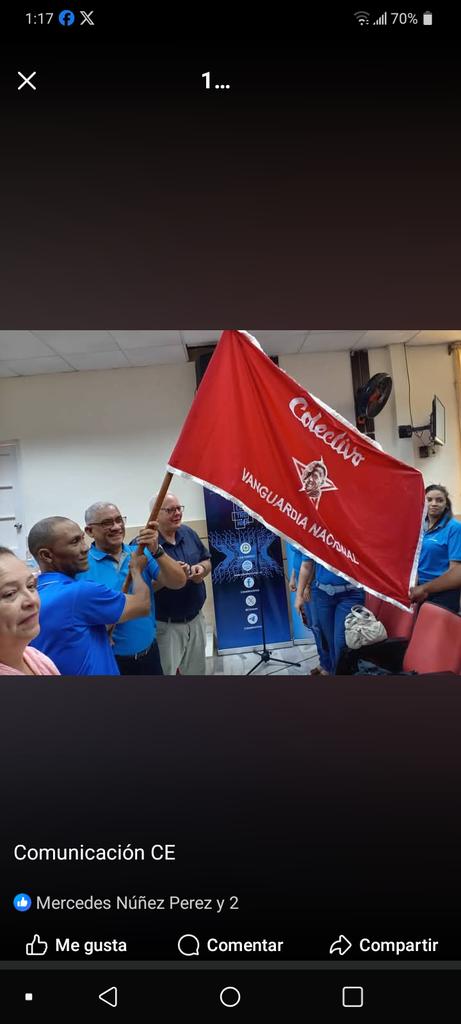 Ceimpex's tweet photo. Recibe #cubaelectrónica la condición de Vanguardia Nacional,👏 un reconocimiento que destaca su compromiso y pasión por el desarrollo sostenible de la industria electrónica y de Cuba.🇨🇺Este importante logro refleja el esfuerzo constante y la dedicación de todos @cubaelectronica https://t.co/pVpHLOfd7Q