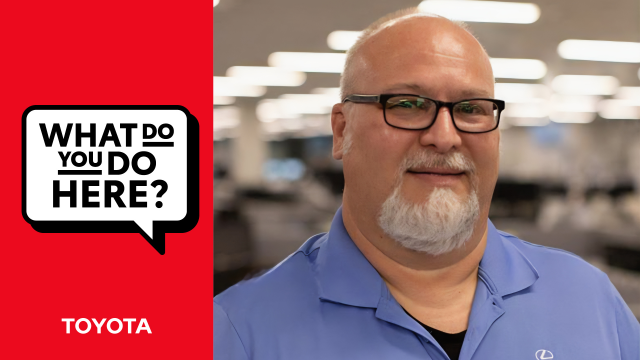 hdaniels007's tweet image. At #Toyota Indiana, Rob Fisher oversees foreign trade zone operations. Outside work, he teaches, performs as a professional clown and spends his time grilling and making memories with family and friends. #ToyotaEmployee onetoyota.co/41OXvpE