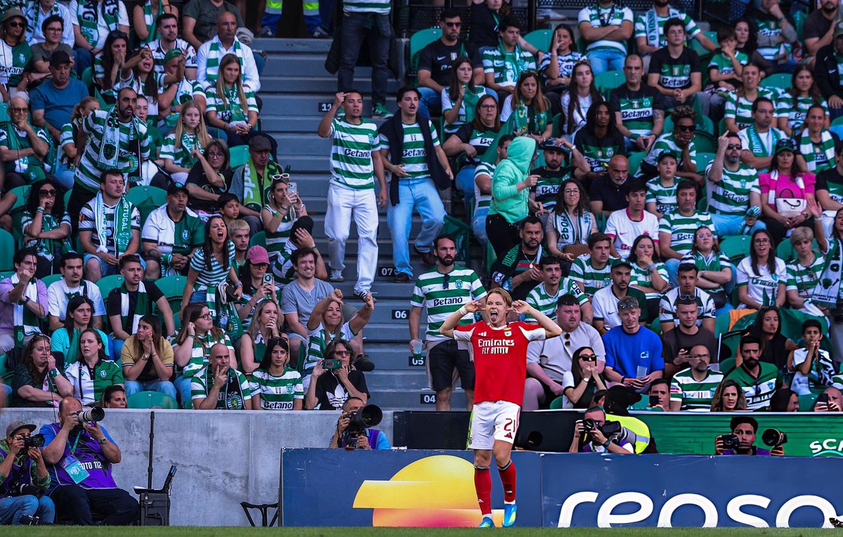 Profeta do Benfica tweet media